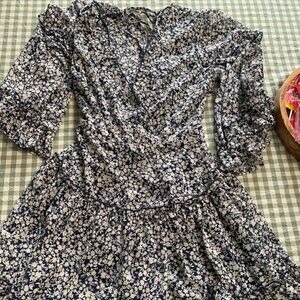 Elegant Blue Floral Midi Dress